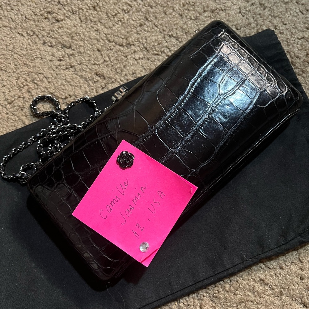 ❌SOLD❌Chanel Alligator All Around Chain Clutch